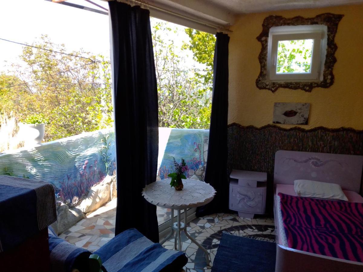 Apartman Sirena Pićan Exterior foto